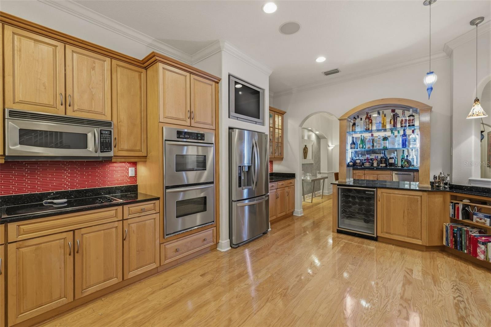 615 SAXONY BLVD — photo 10