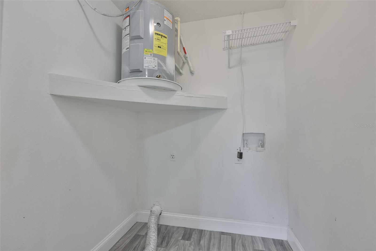 1720 OAK BRANCH CT — photo 24