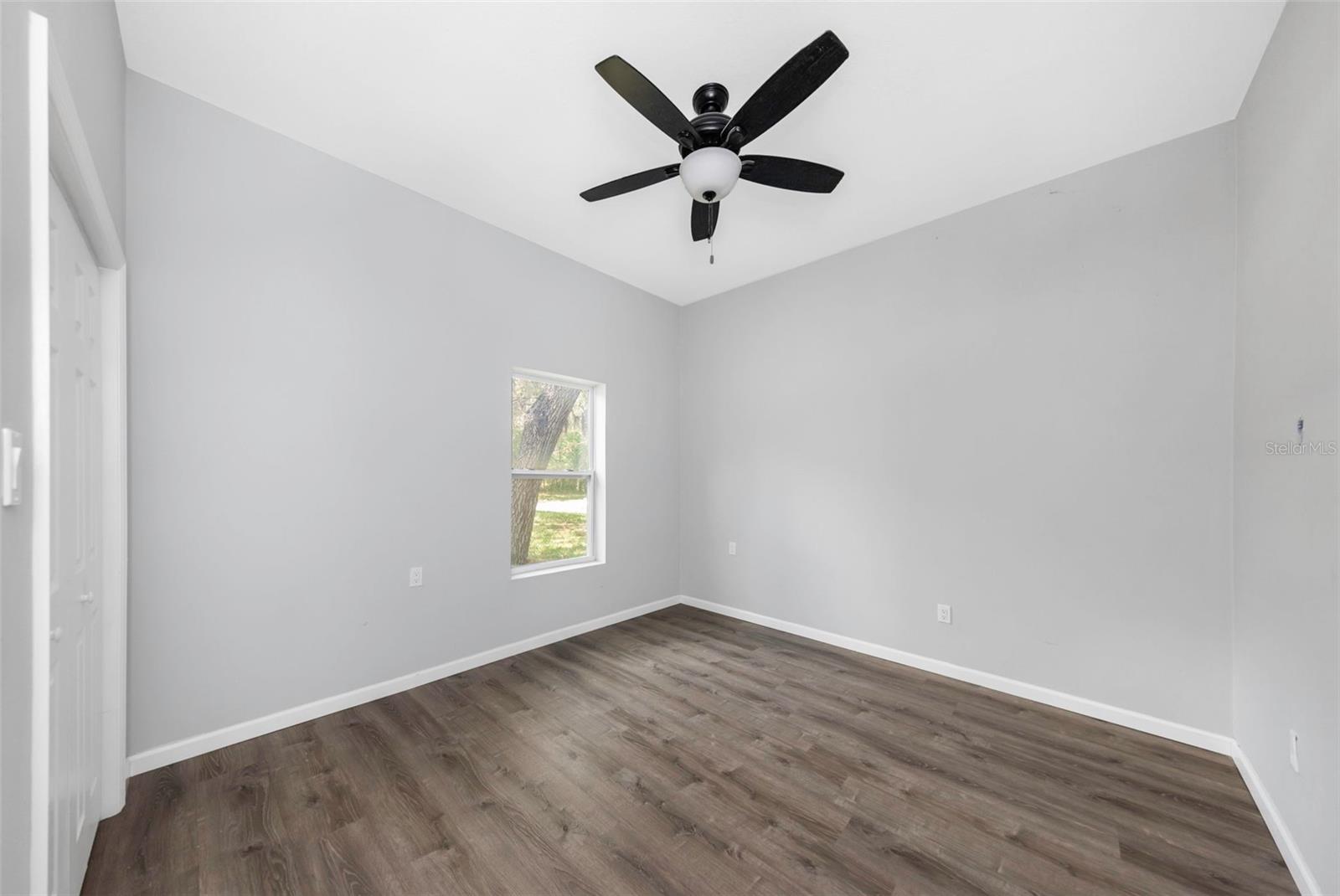 9224 ELZA ST — photo 26
