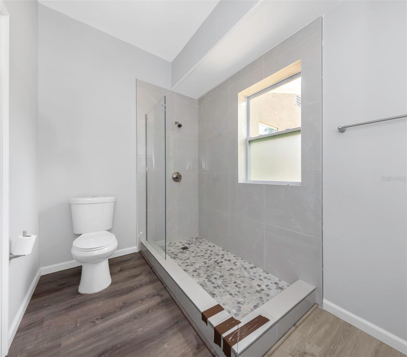 9224 ELZA ST — photo 31