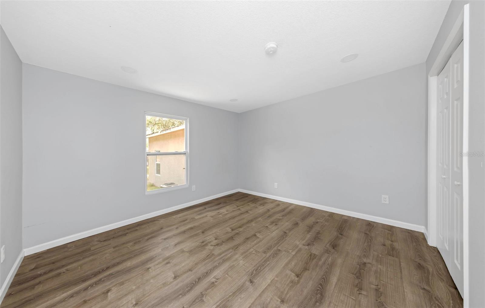 9224 ELZA ST — photo 20