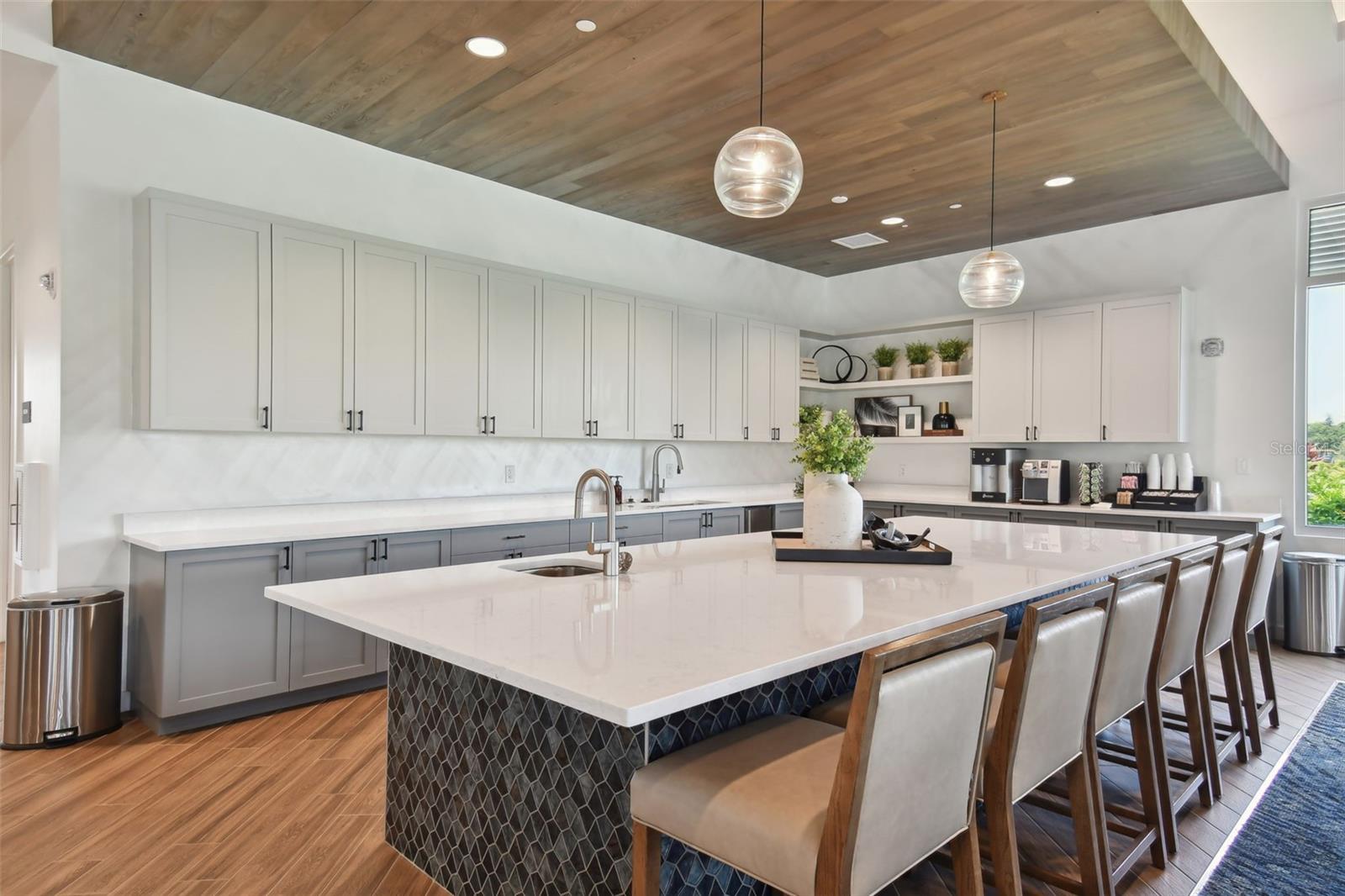 4795 FRECCIA LOOP — photo 85