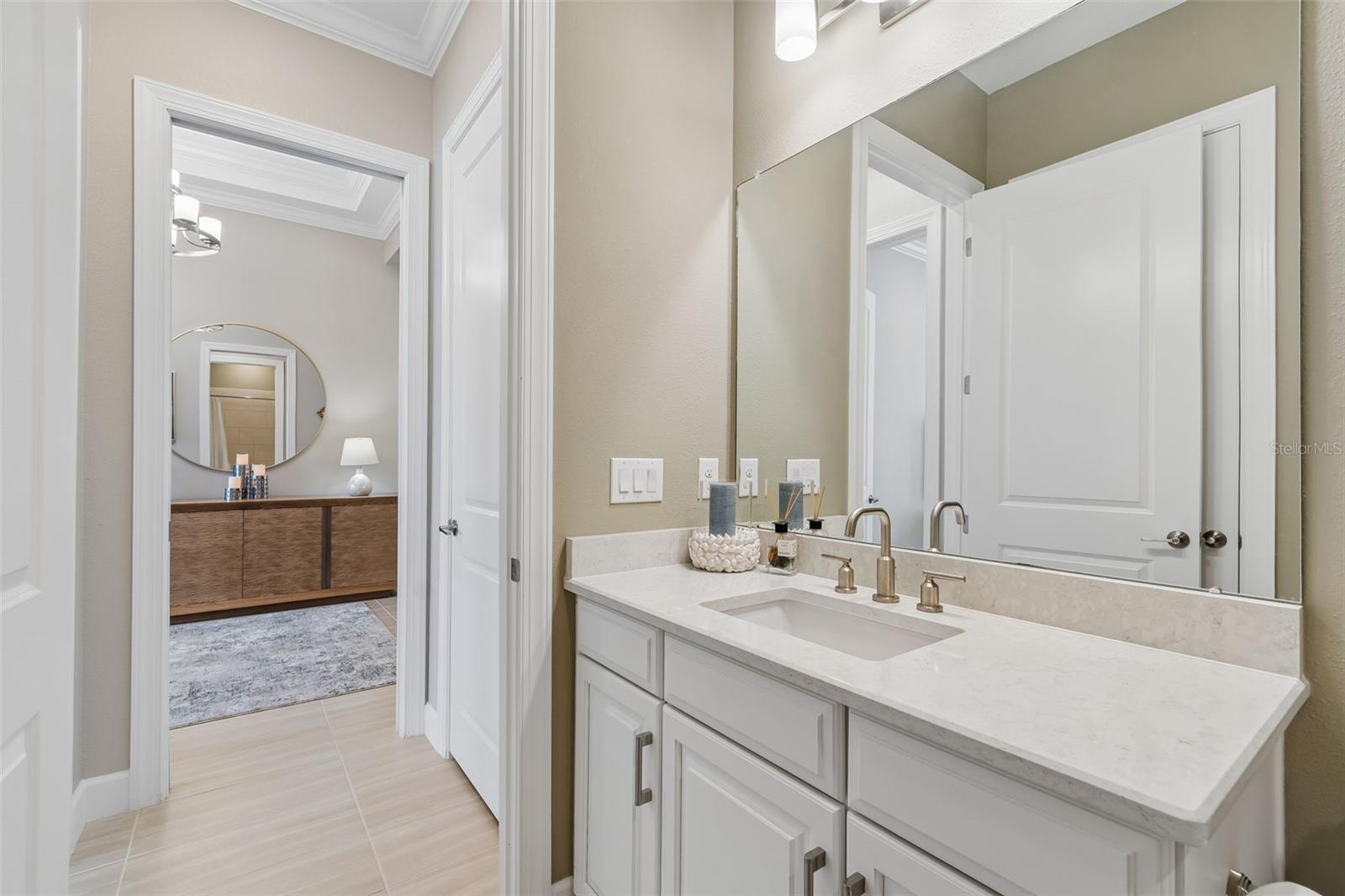 4795 FRECCIA LOOP — photo 41