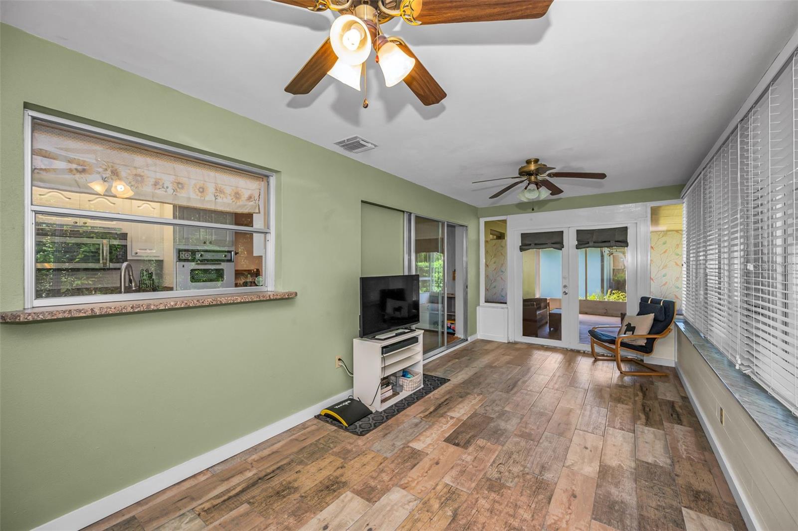 1368 WILLIAMS DR — photo 8