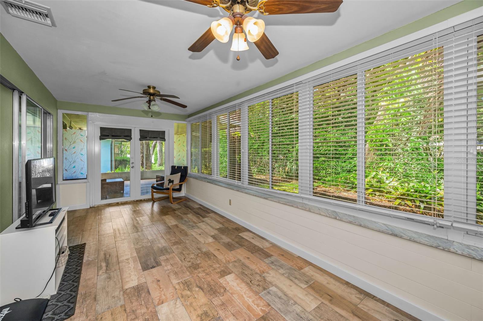 1368 WILLIAMS DR — photo 17