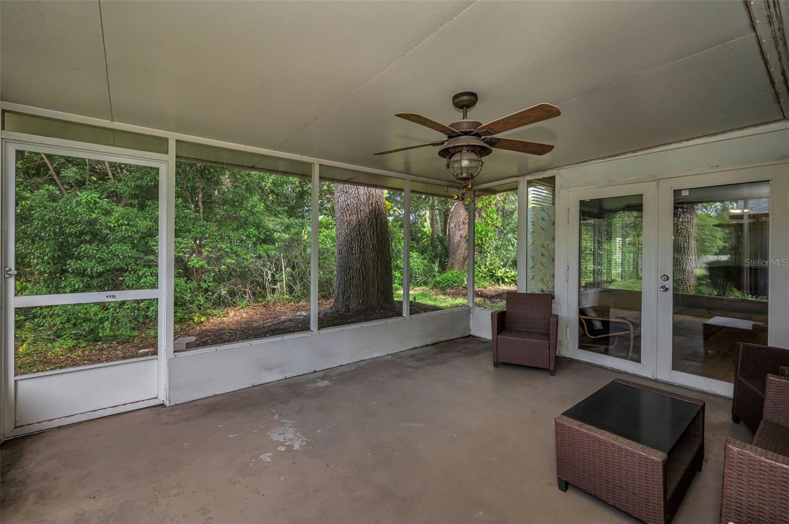 1368 WILLIAMS DR — photo 28