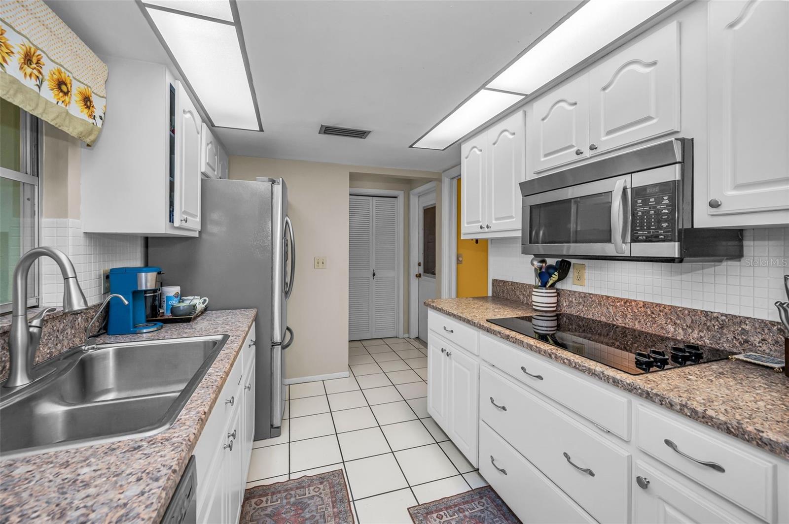 1368 WILLIAMS DR — photo 4
