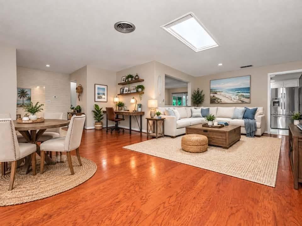 1368 WILLIAMS DR — photo 5