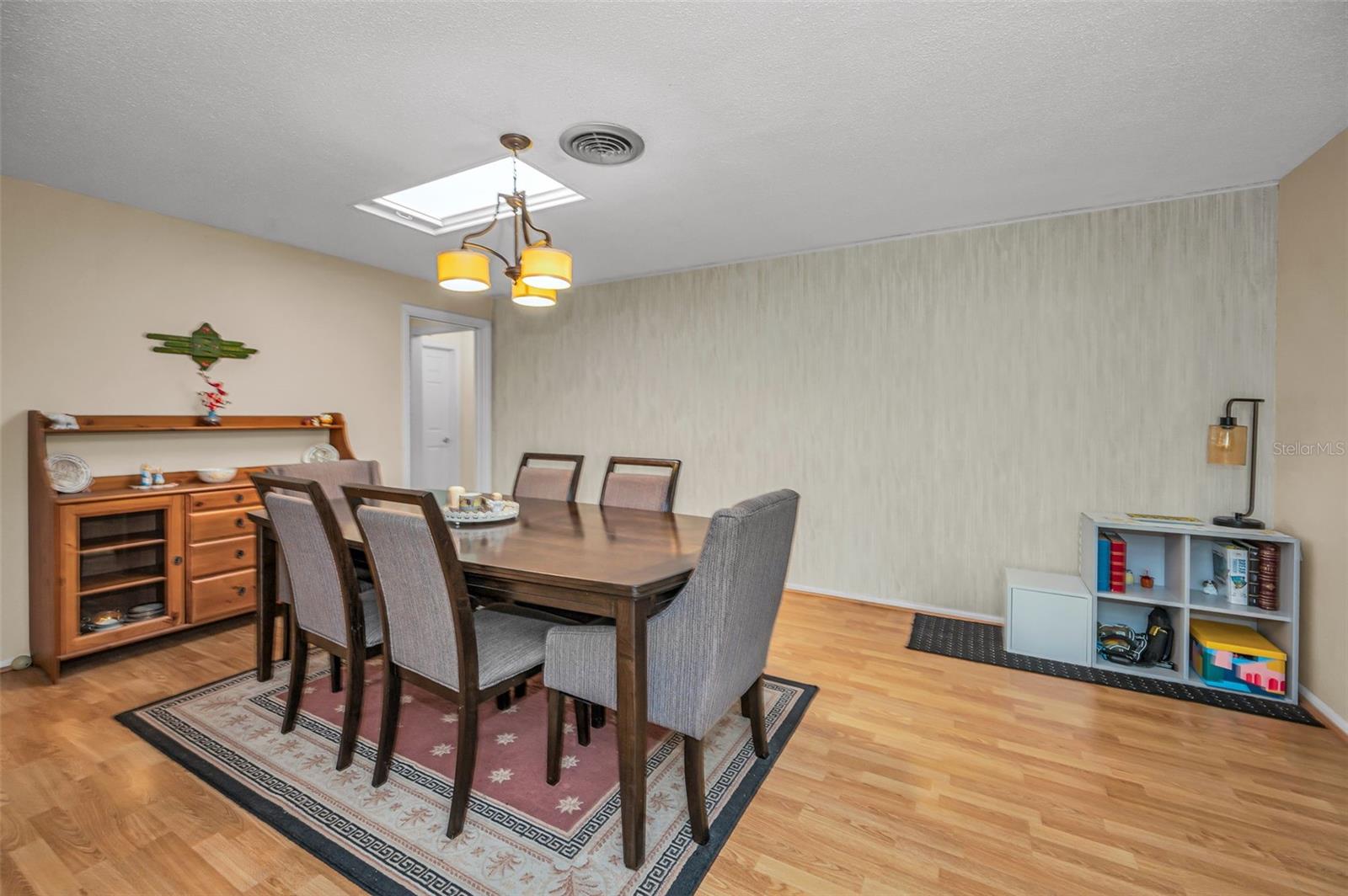 1368 WILLIAMS DR — photo 10