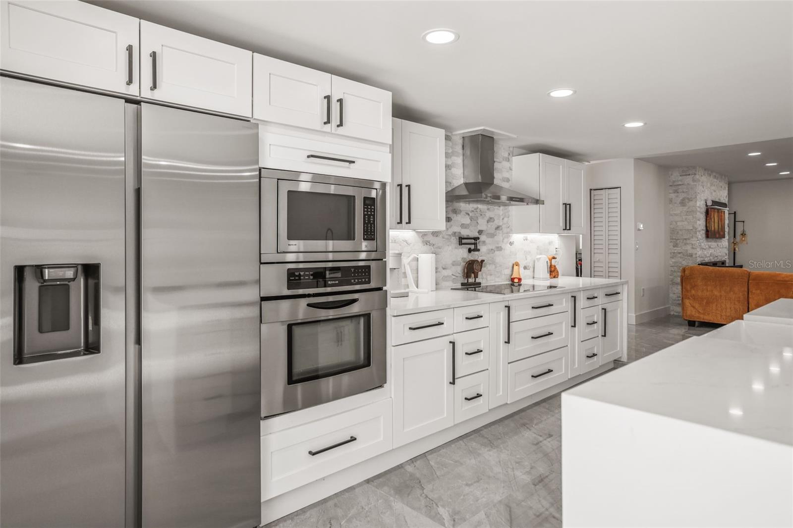 4327 HUNTINGTON ST NE — photo 17