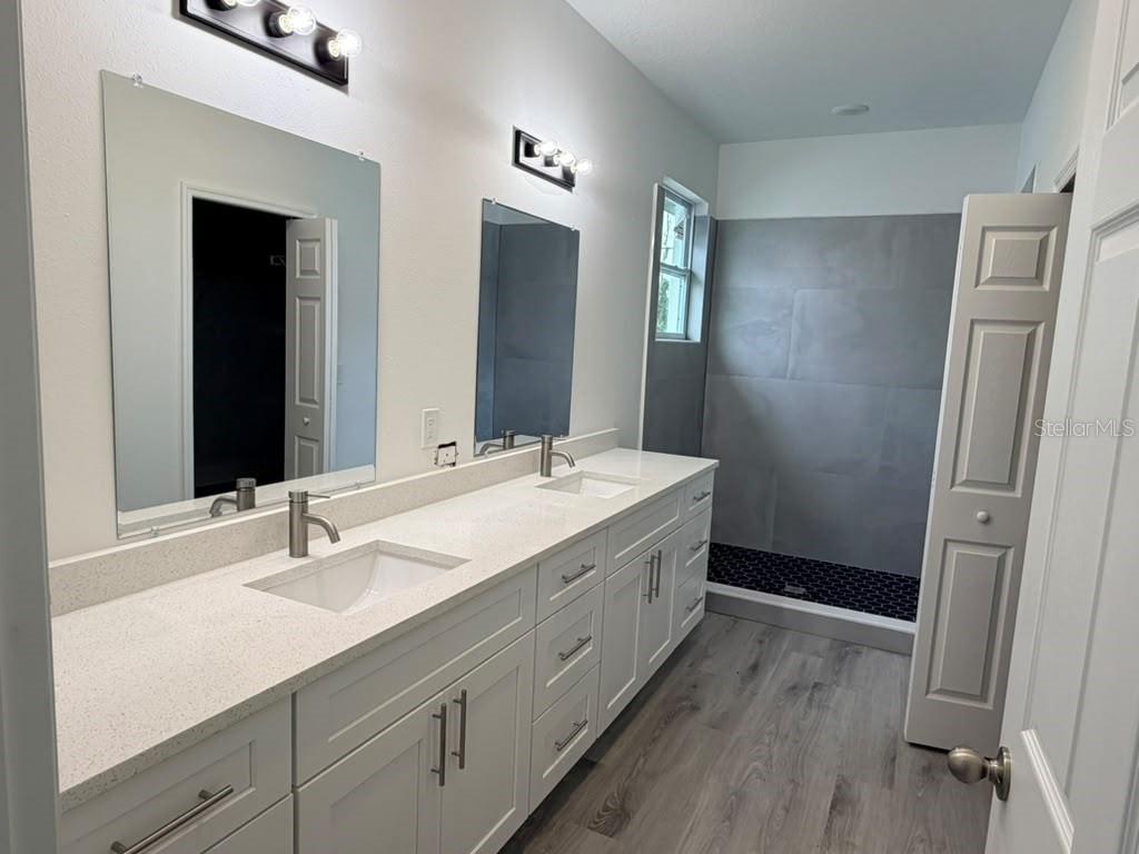 2693 JEANNIN DR — photo 10