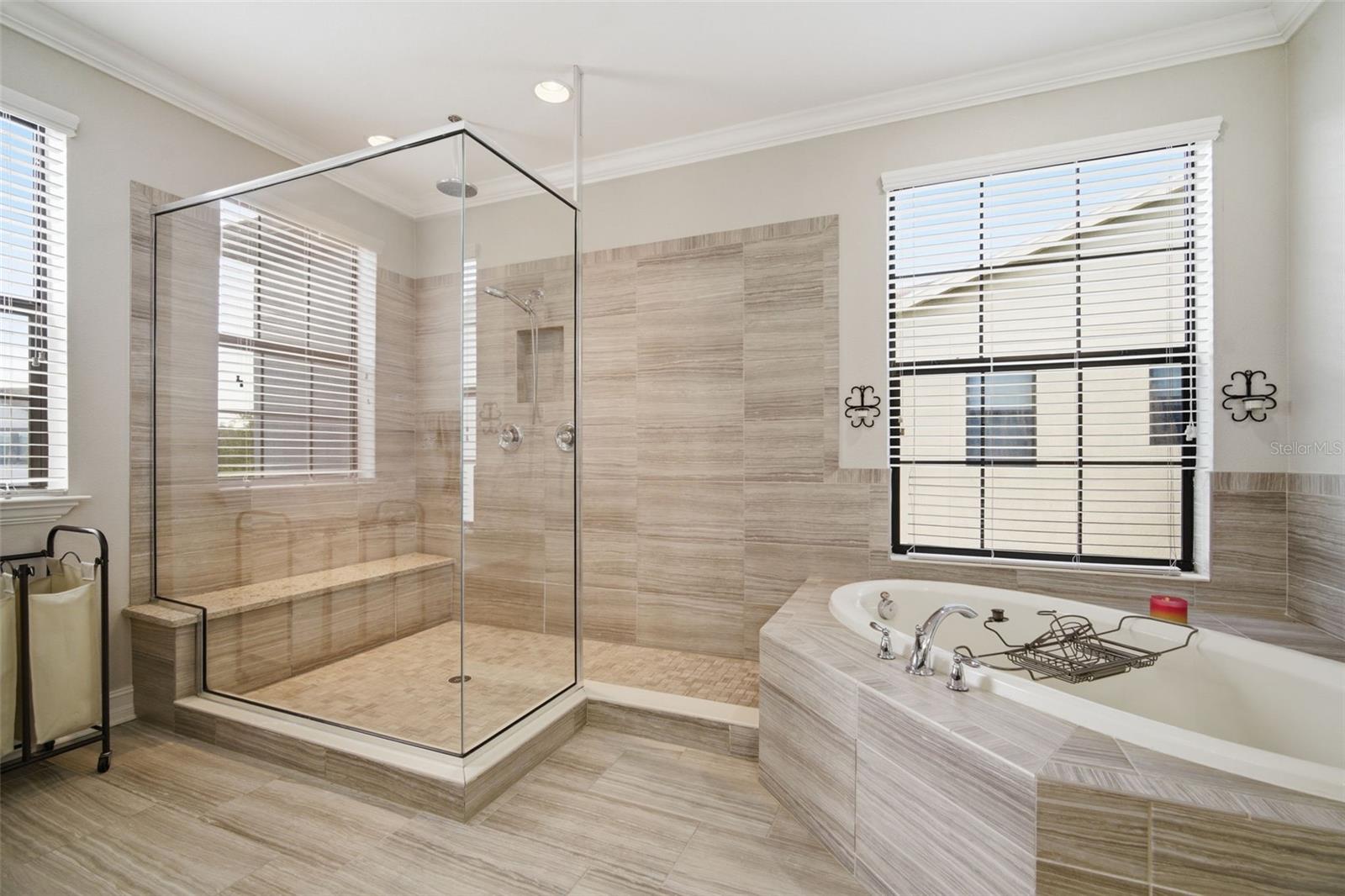4335 ORTONA LN — photo 56