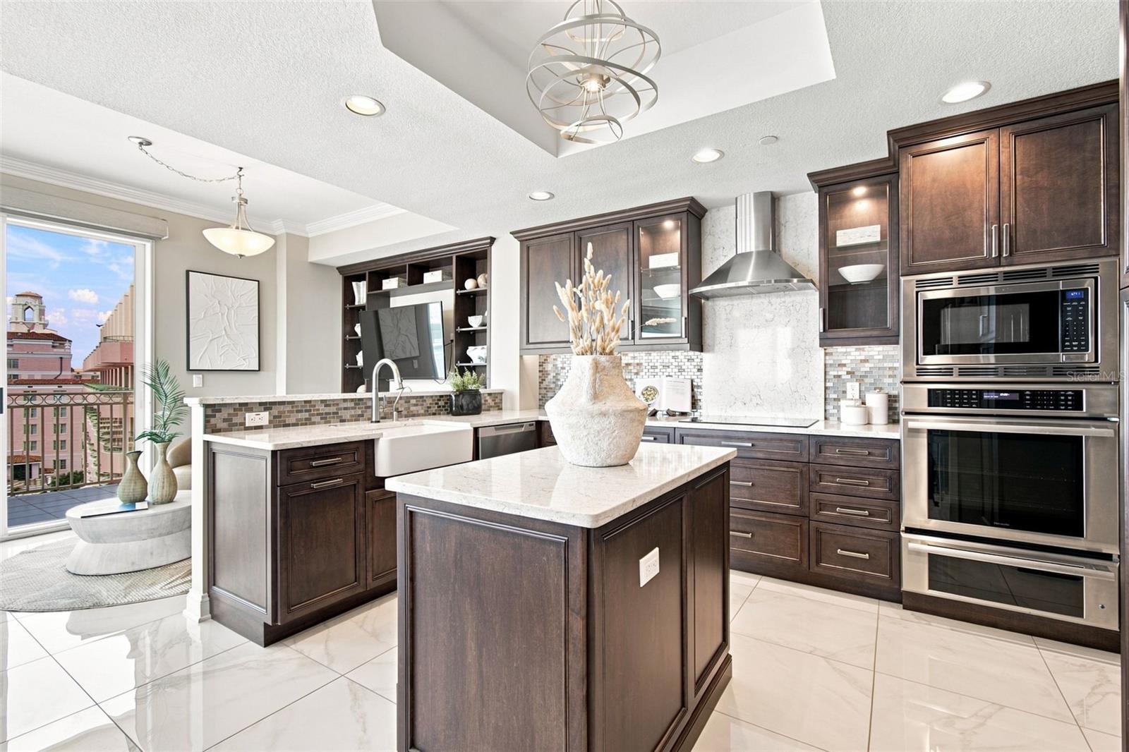 555 5TH AVE NE #711 — photo 38