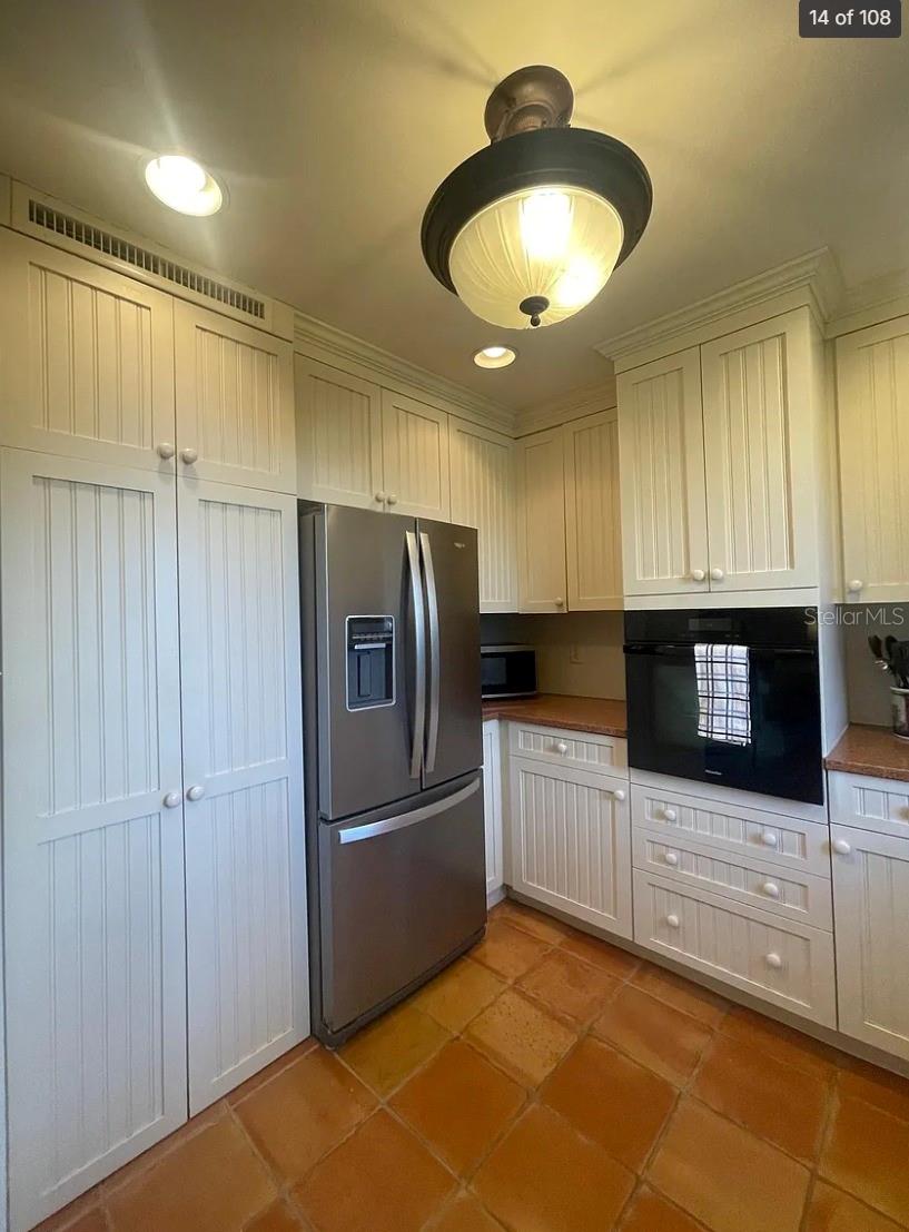 Home in SARASOTA — photo 16