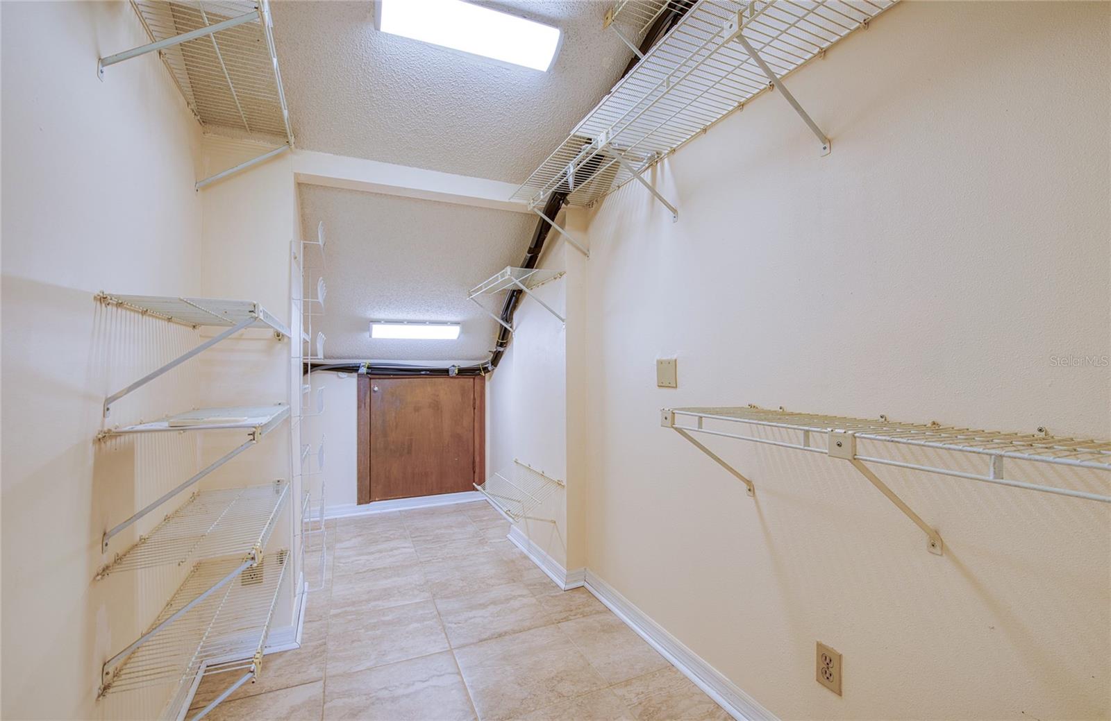 6305 PELICAN CREEK XING #D — photo 38