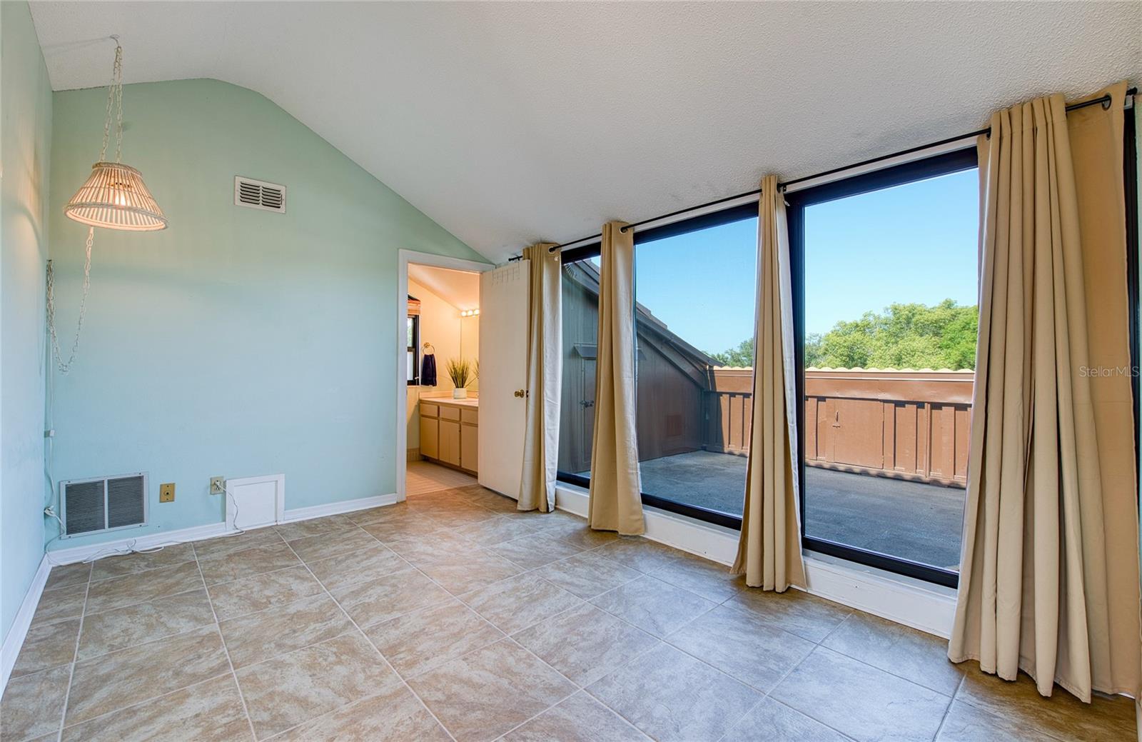 6305 PELICAN CREEK XING #D — photo 42