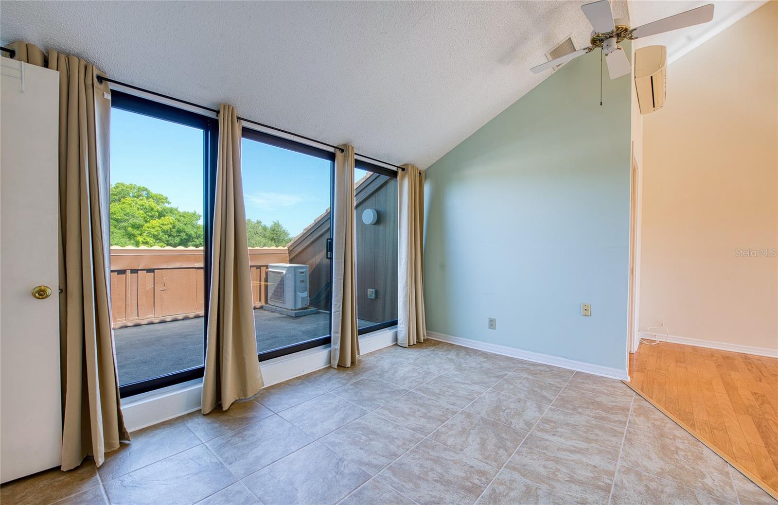 6305 PELICAN CREEK XING #D — photo 33