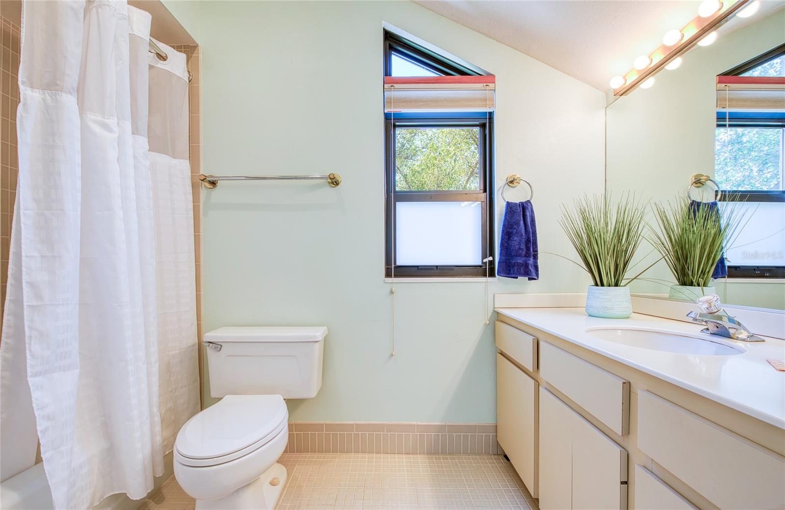6305 PELICAN CREEK XING #D — photo 36