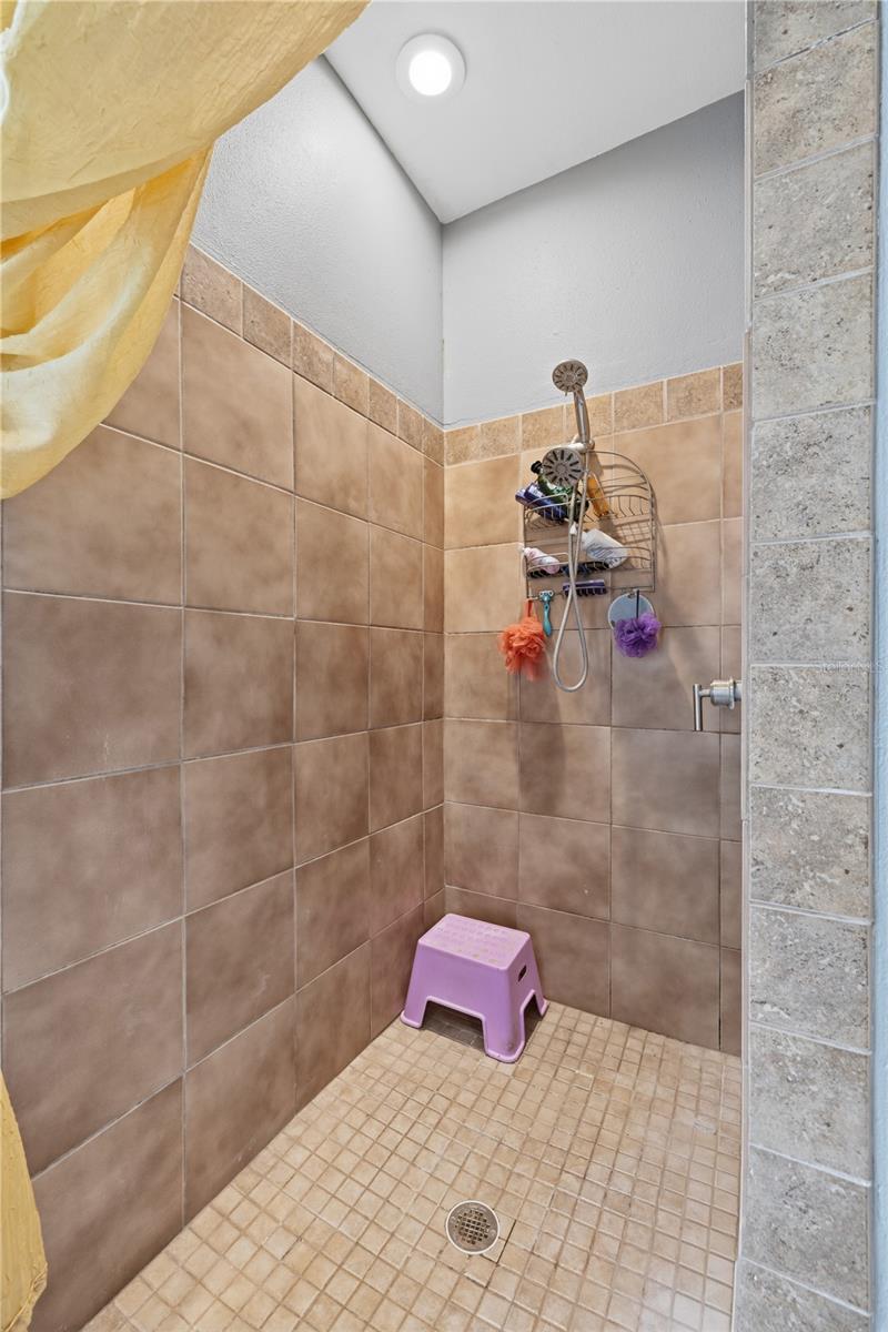 9302 HERITAGE OAK CT — photo 21