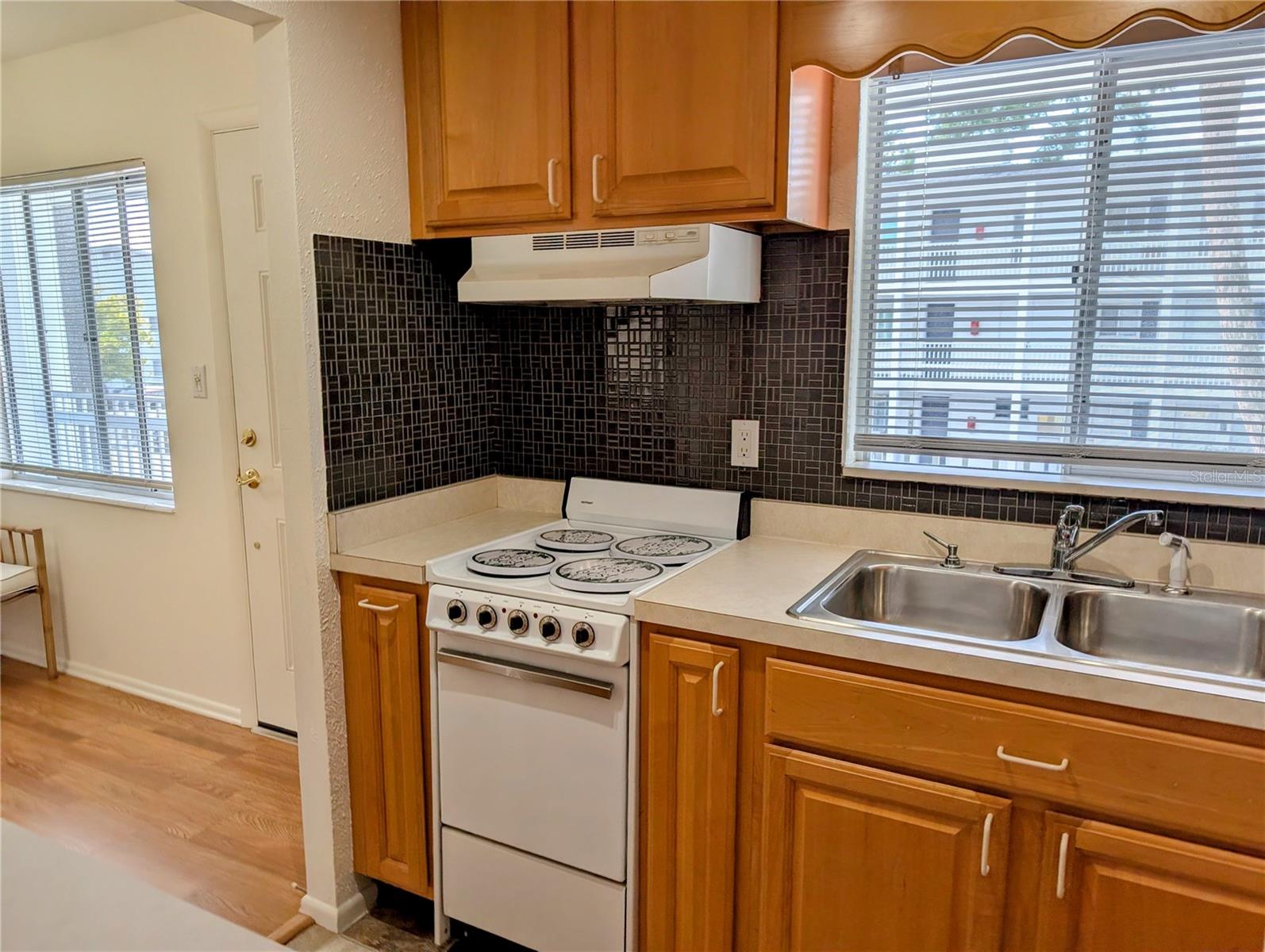 1545 PLEASANT RD #H-23 — photo 2