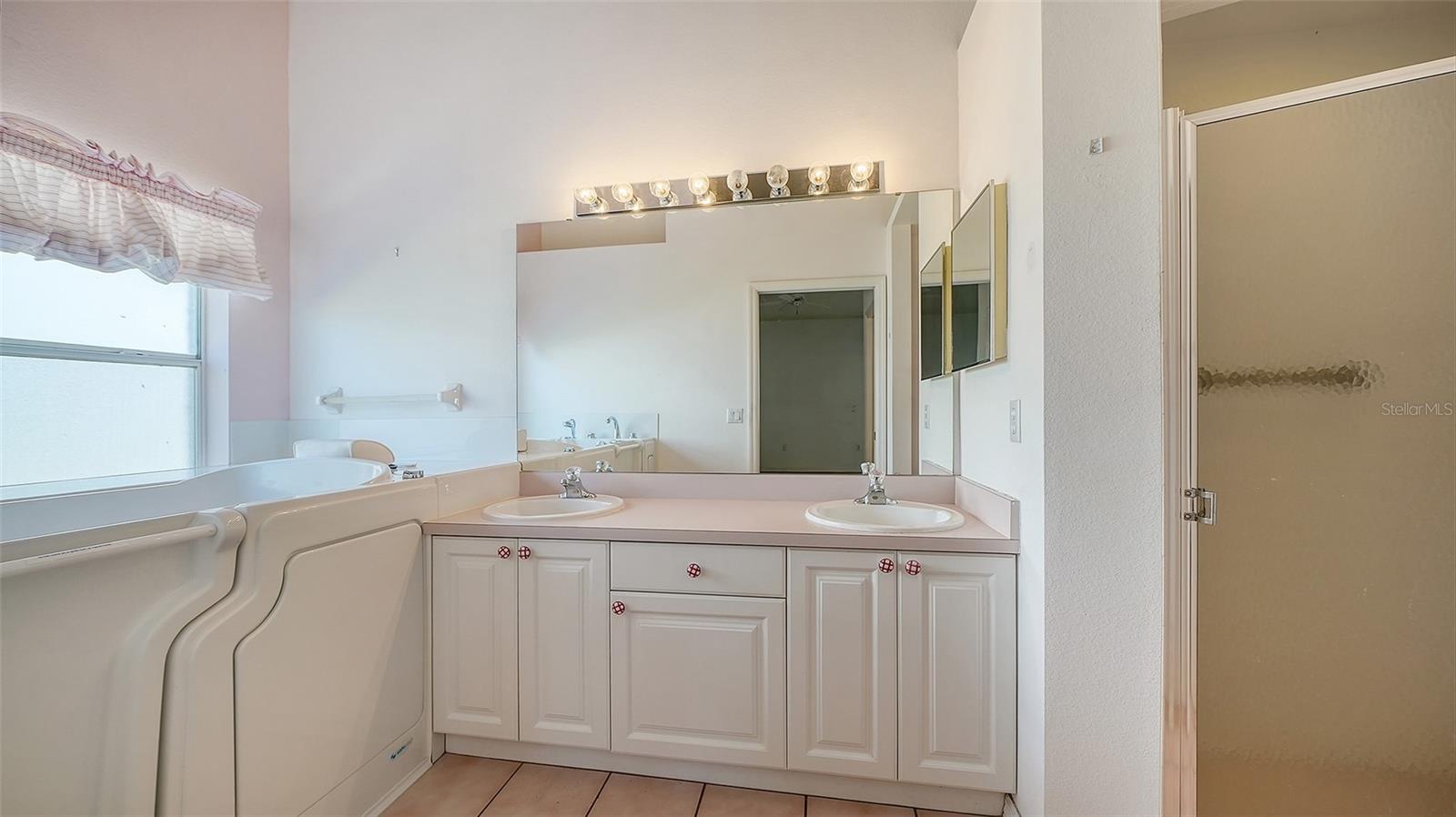 8928 WHITEMARSH AVE — photo 36