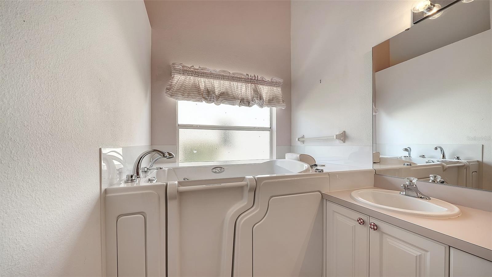 8928 WHITEMARSH AVE — photo 38