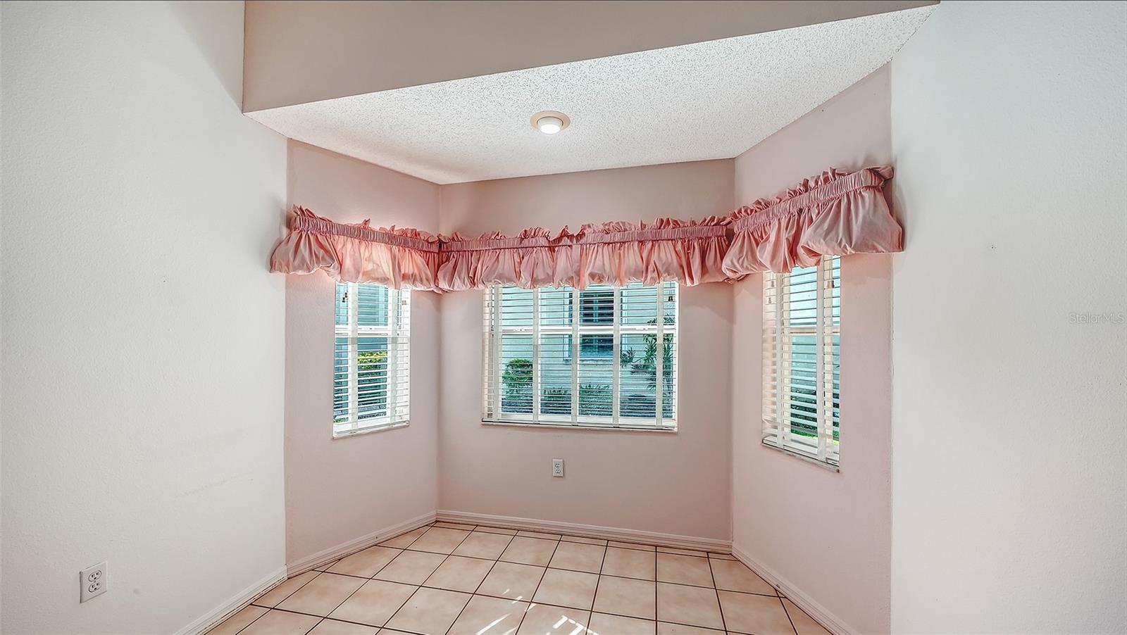 8928 WHITEMARSH AVE — photo 31