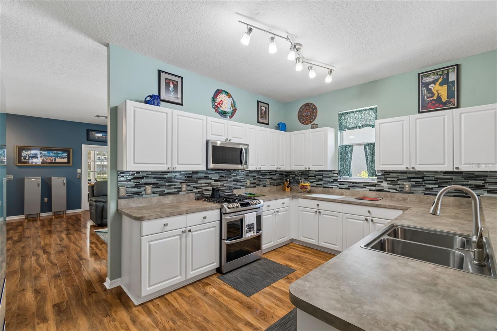3550 FERRELL ST — photo 8