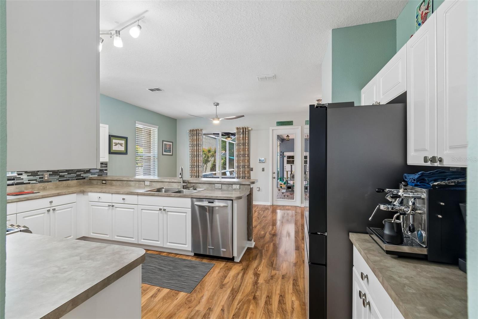 3550 FERRELL ST — photo 7