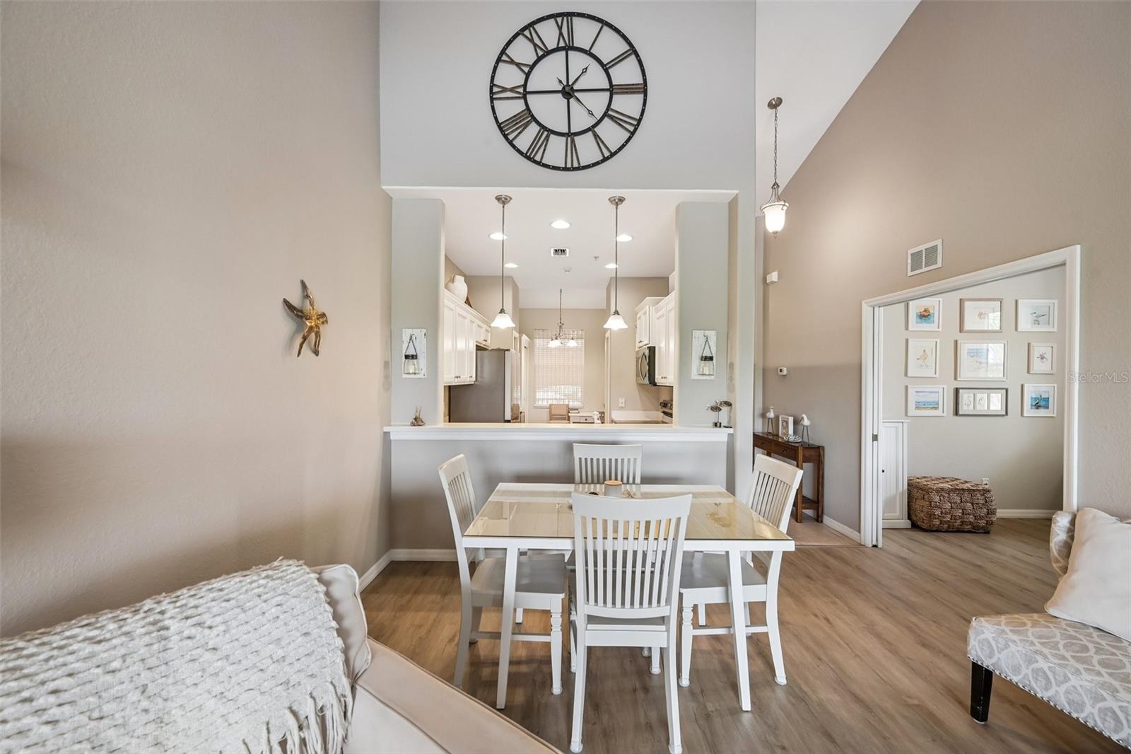 1003 FAIRWAYCOVE LN #201 — photo 3