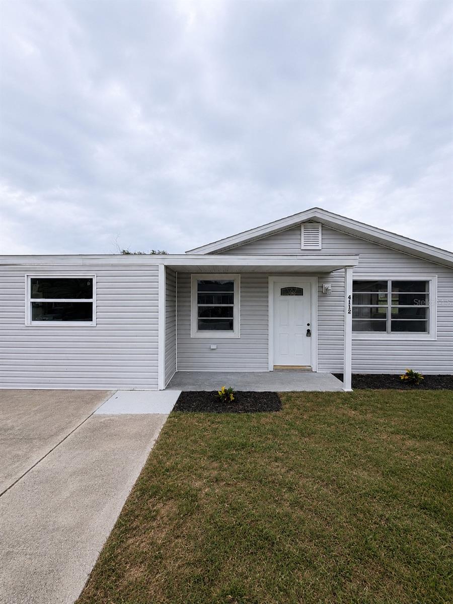 4112 MESA DR — photo 2