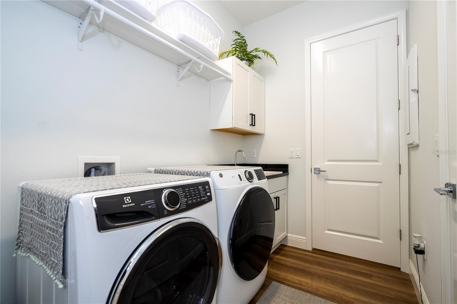 7181 RYEDALE CT — photo 36