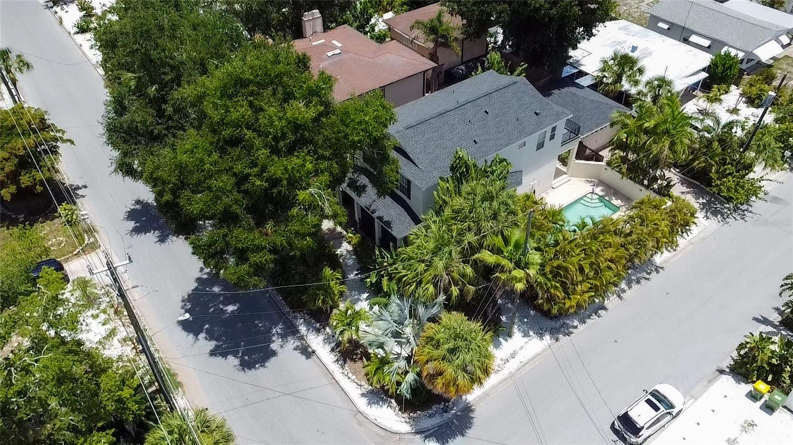 4104 SARASOTA AVE — photo 45