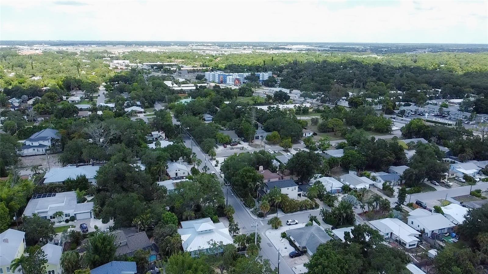4104 SARASOTA AVE — photo 47
