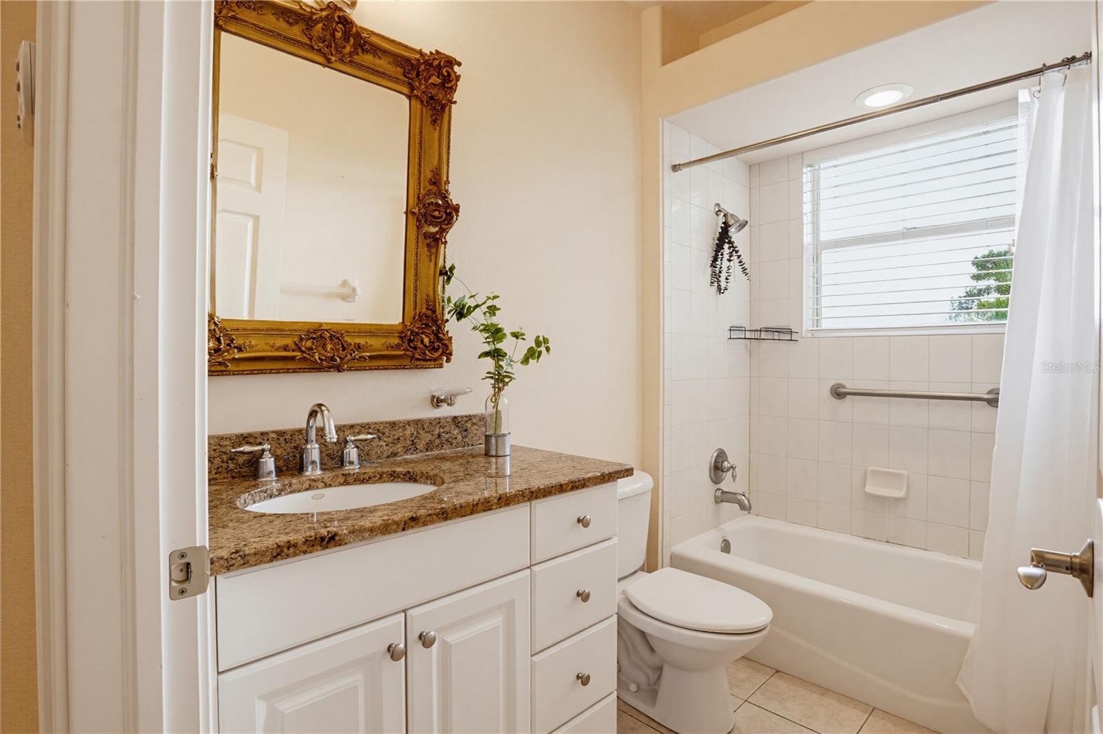 4104 SARASOTA AVE — photo 31