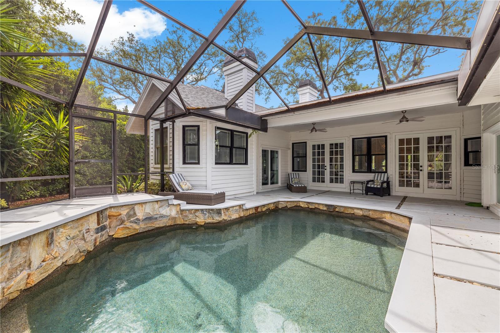 335 SANCTUARY DR — photo 59