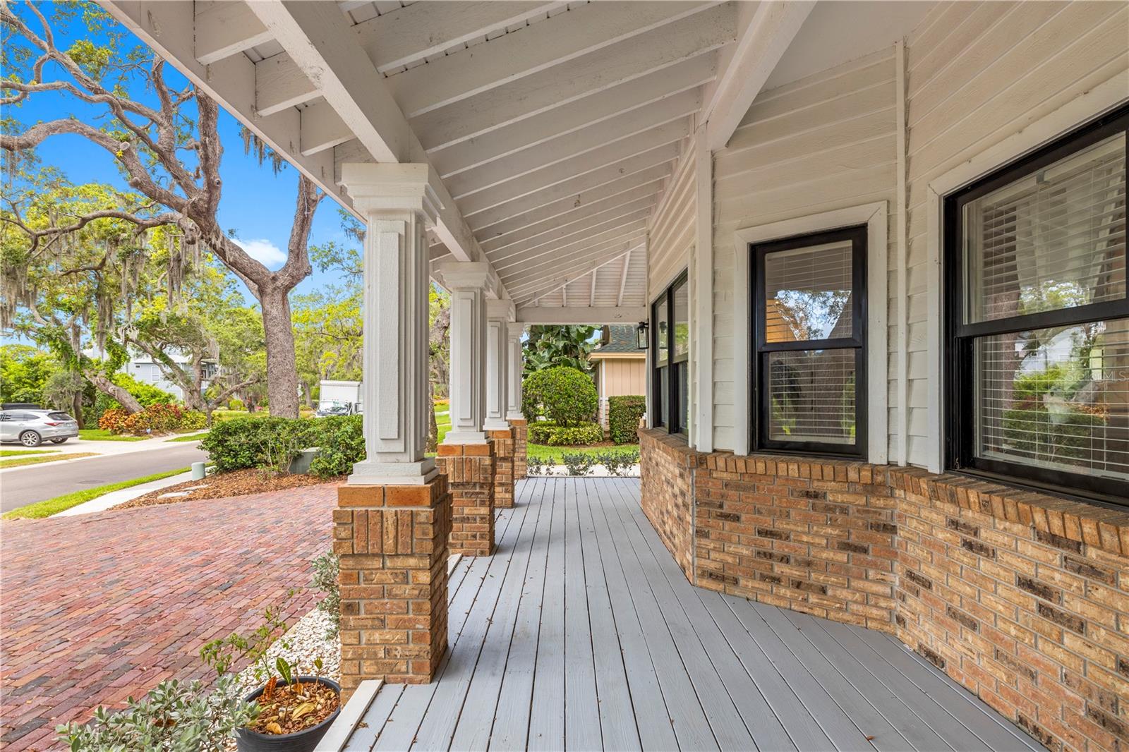 335 SANCTUARY DR — photo 4