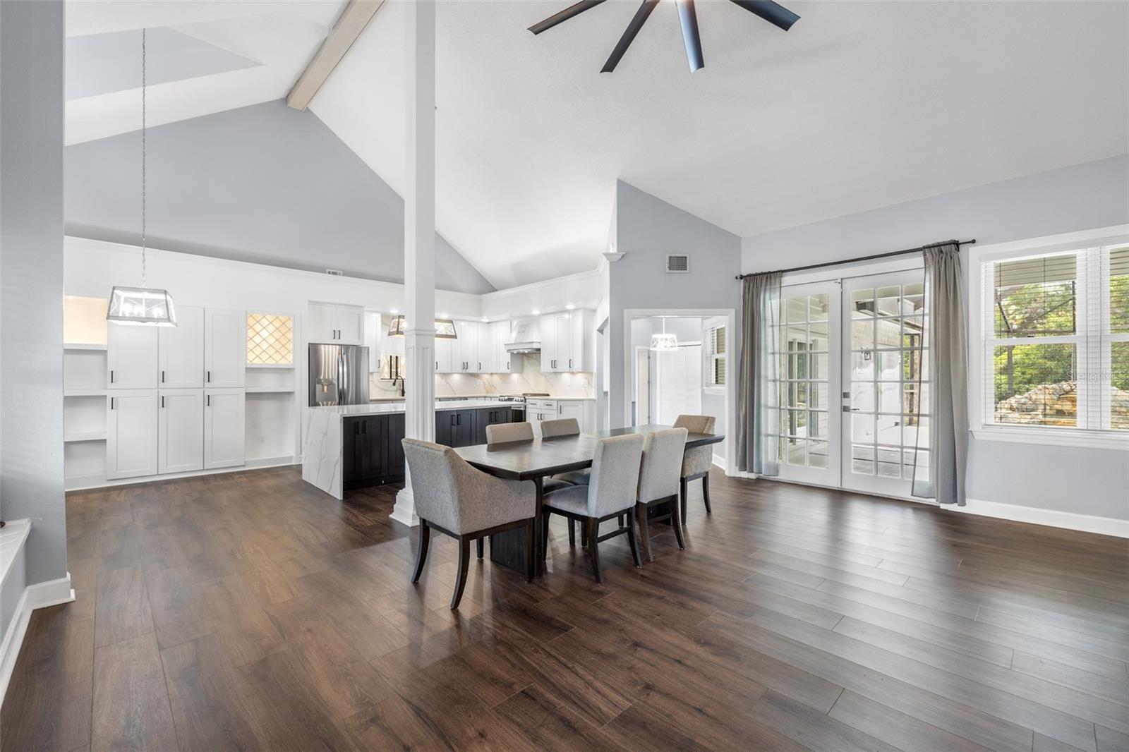 335 SANCTUARY DR — photo 13