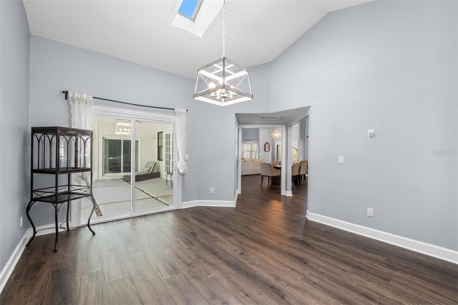 335 SANCTUARY DR — photo 45