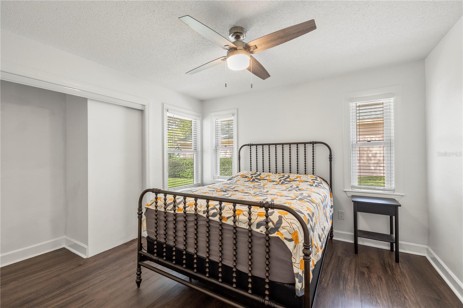 335 SANCTUARY DR — photo 46