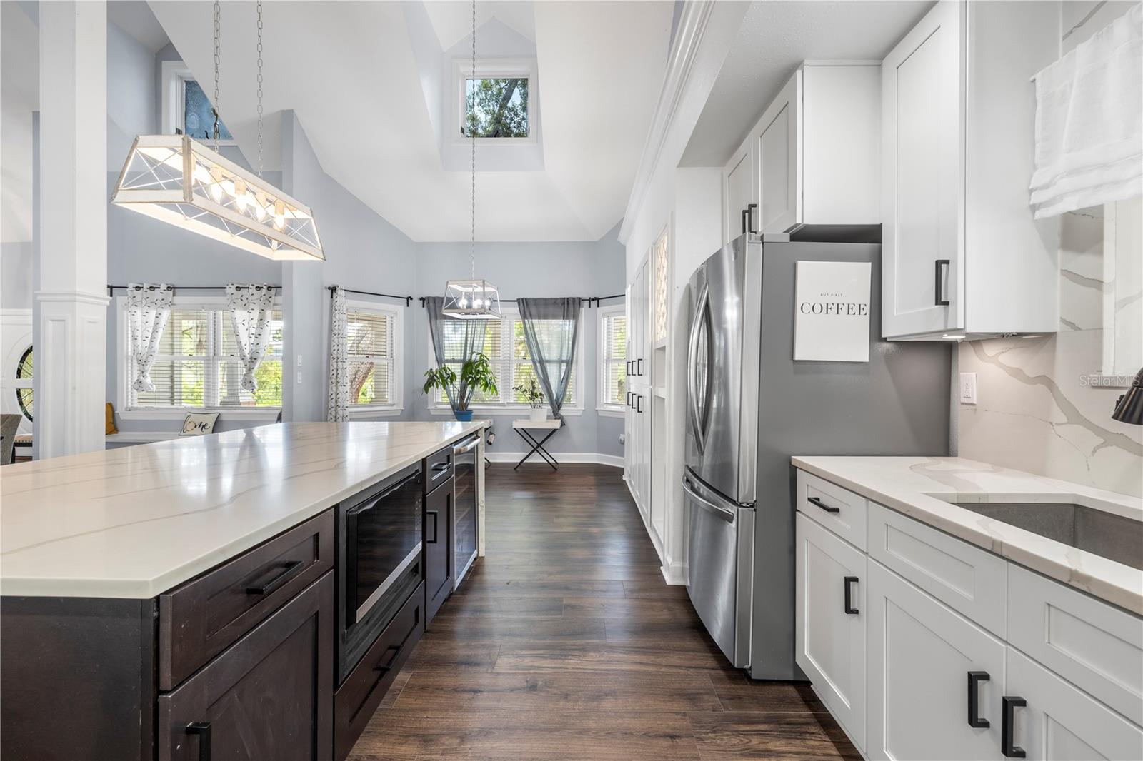 335 SANCTUARY DR — photo 15