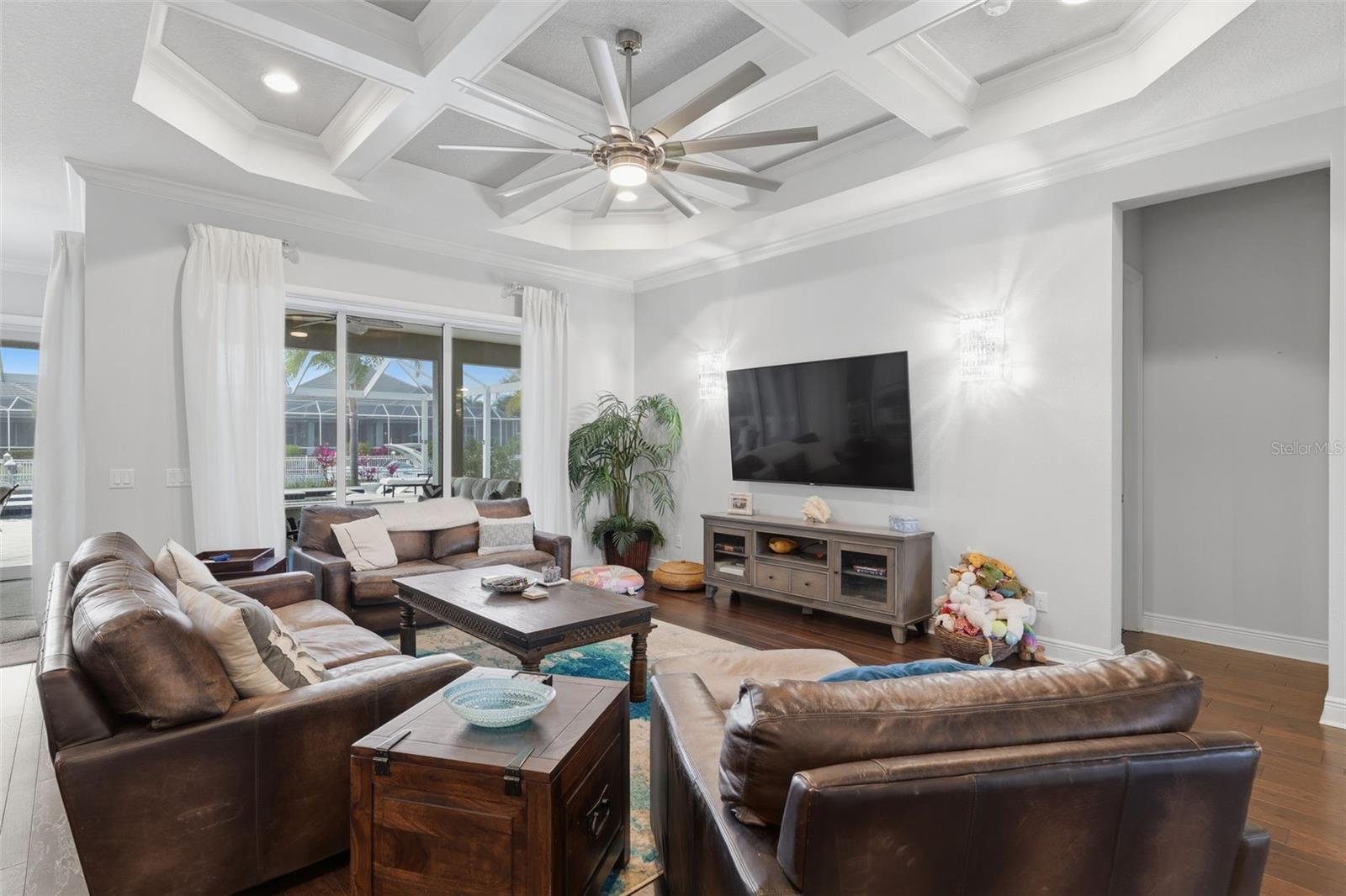 548 REGATTA WAY — photo 10