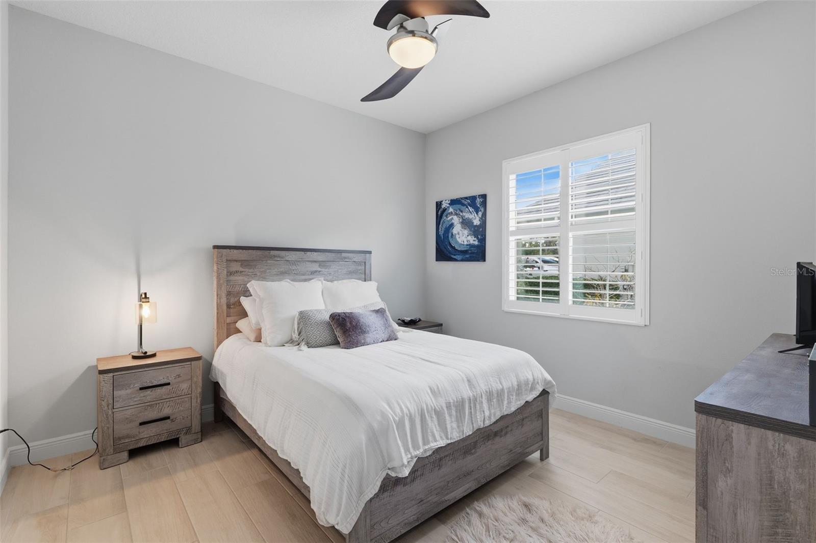 548 REGATTA WAY — photo 13