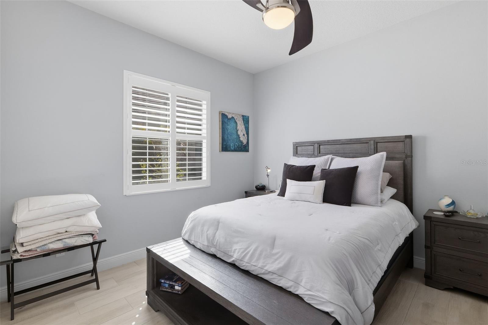 548 REGATTA WAY — photo 15