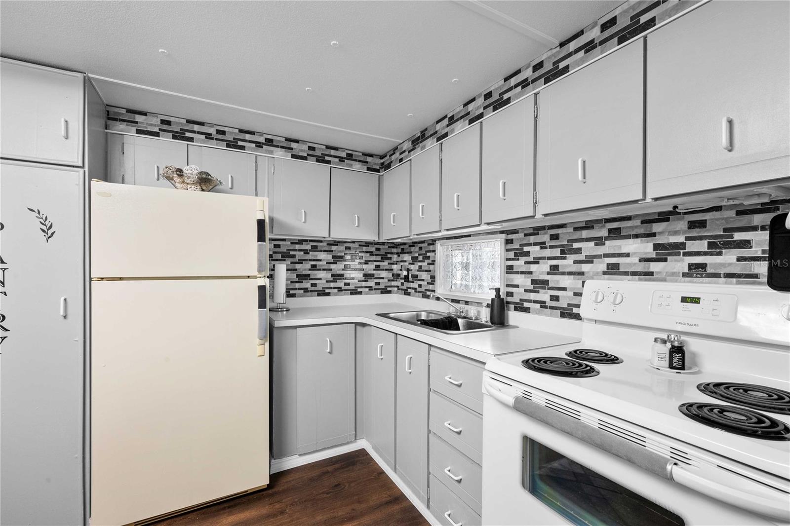 37135 SANDRA AVE — photo 5