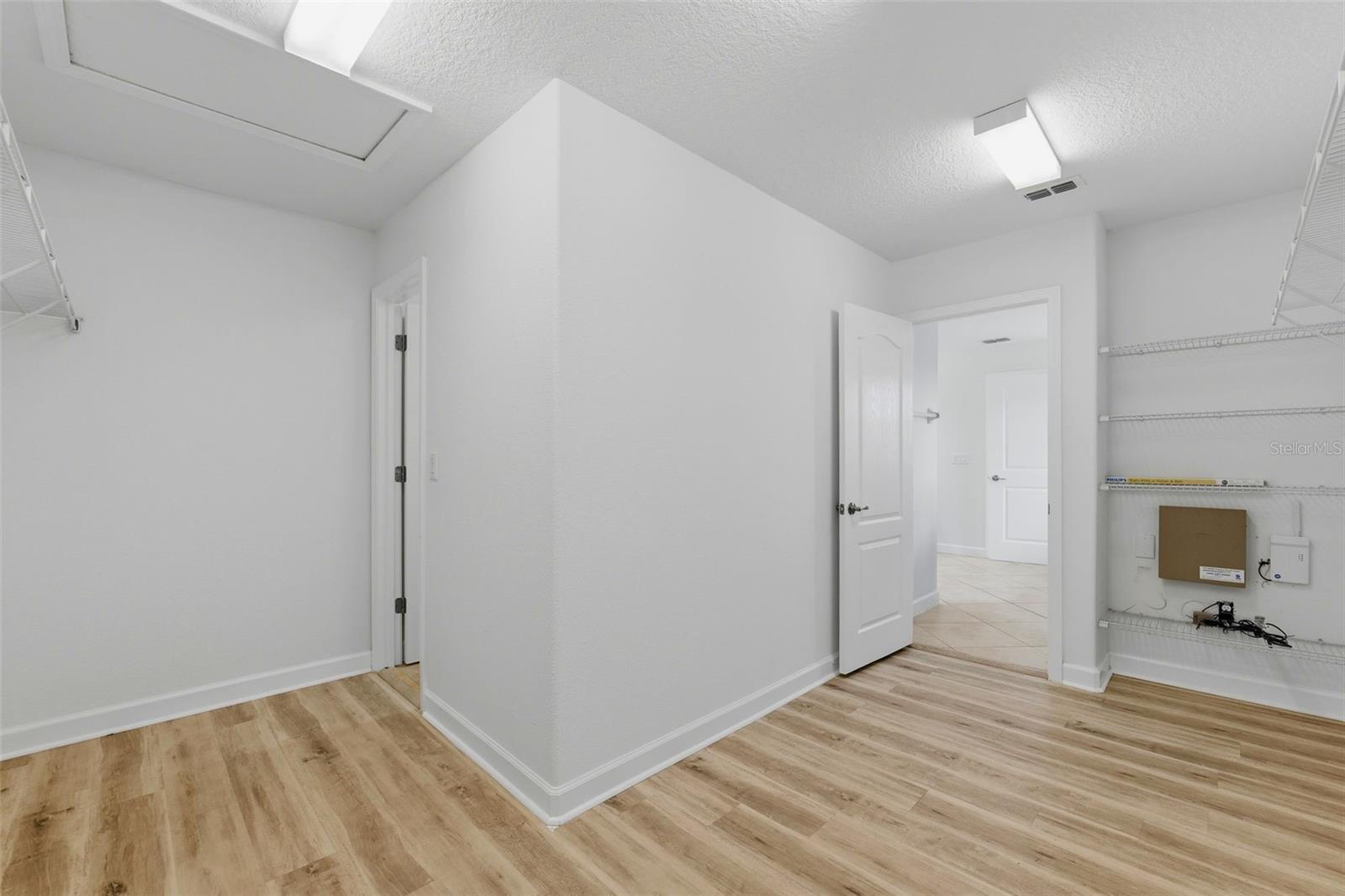 19419 PADDOCK VIEW DR — photo 30