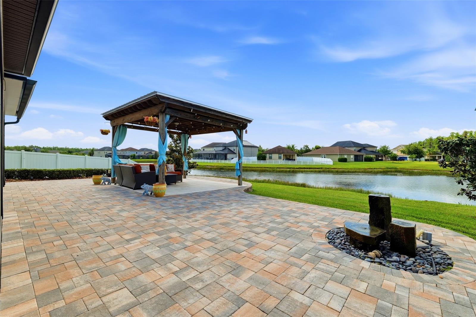 19419 PADDOCK VIEW DR — photo 48