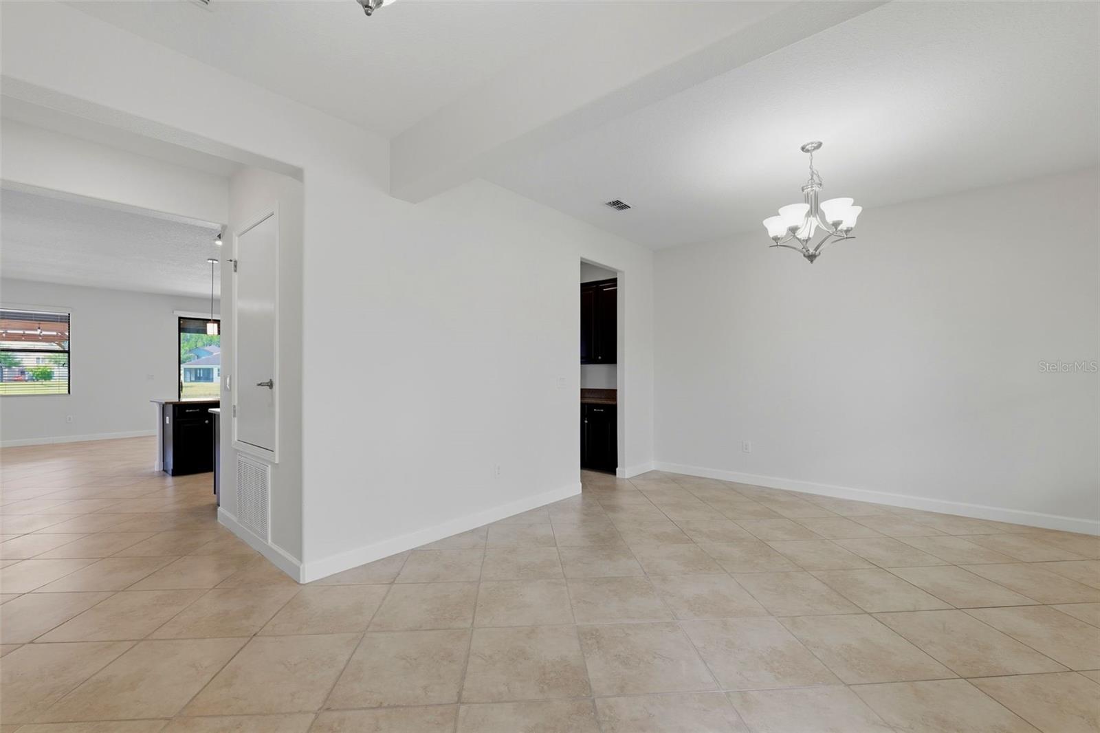19419 PADDOCK VIEW DR — photo 8