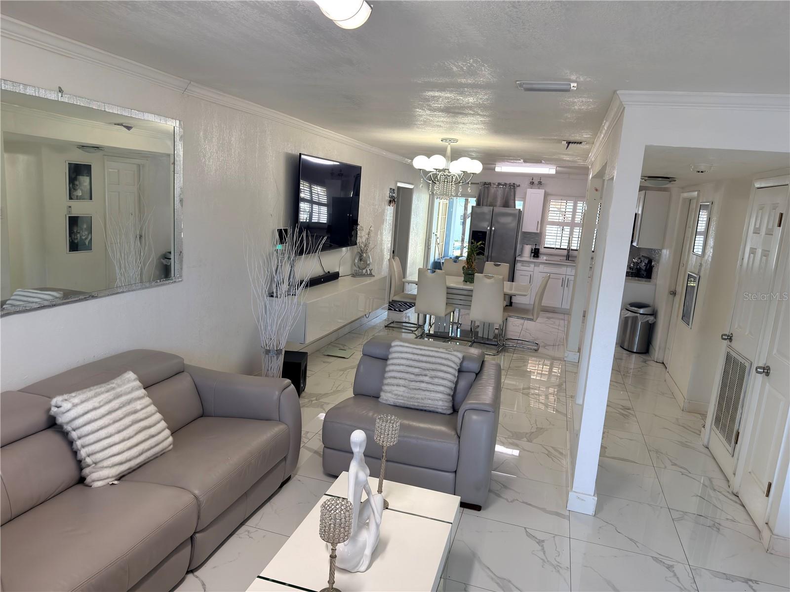 3107 W OSBORNE AVE — photo 26