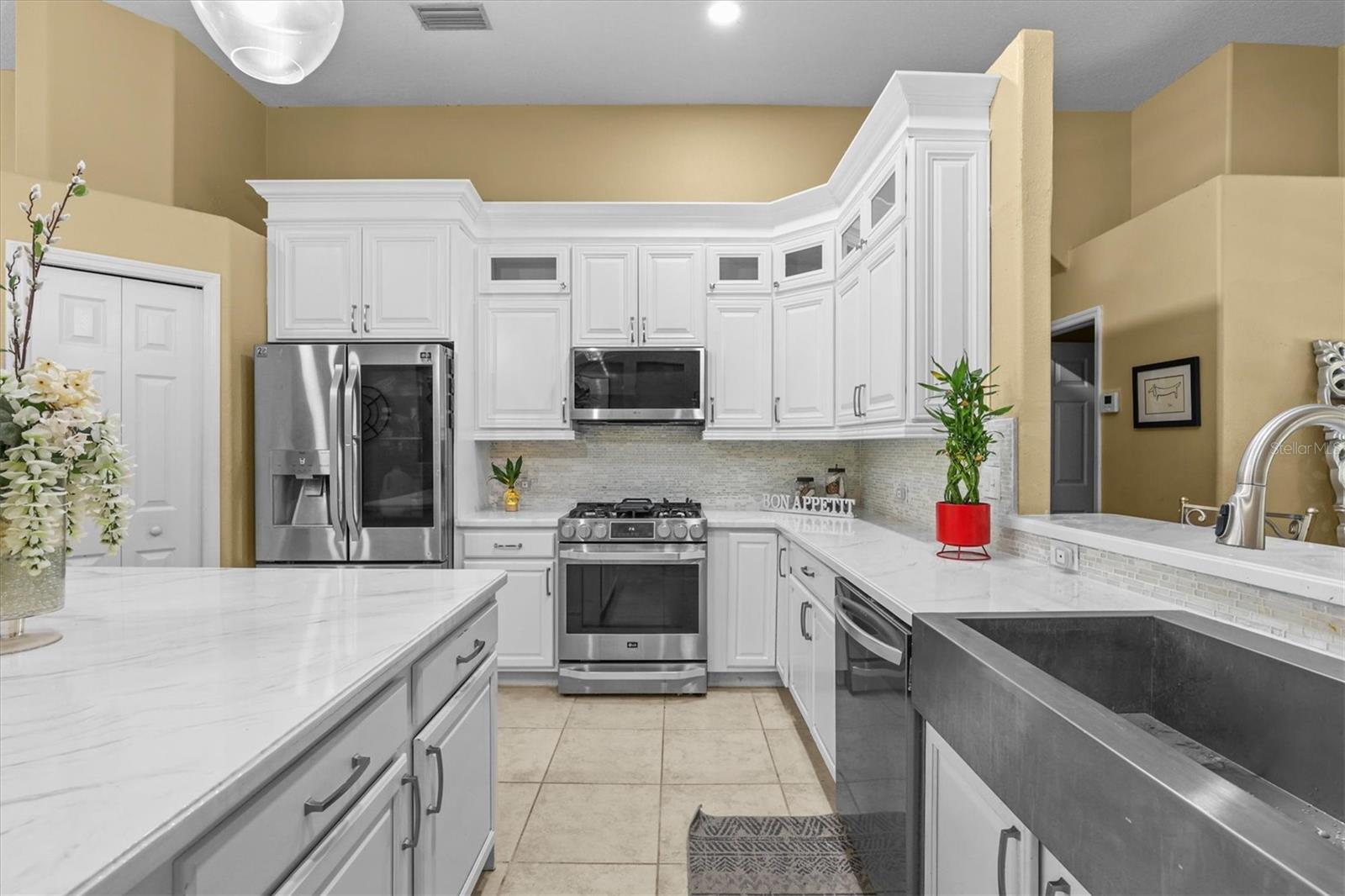 8331 GOLDEN PRAIRIE DR — photo 10